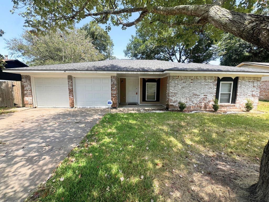 723 Cherry Valley Drive, Houston, TX 77336