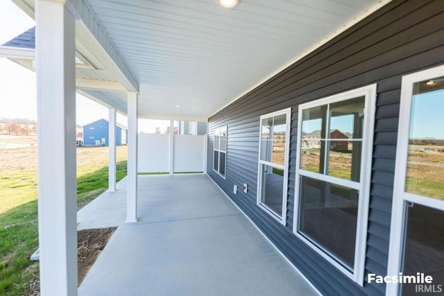 7902 S Westmead Drive, Newberry, IN 47449