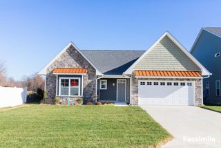7902 S Westmead Drive, Newberry, IN 47449