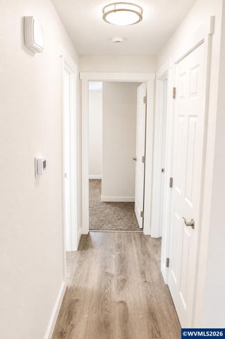 4942 Oak Park Dr NE, Salem, OR 97305