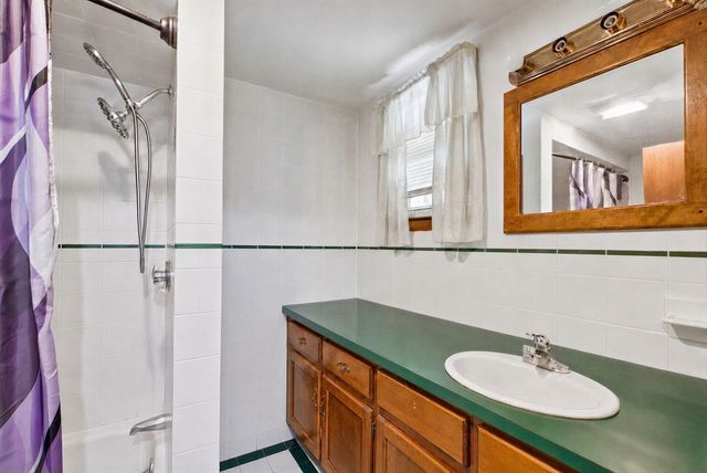 90 Glenview, Upton, MA 01568