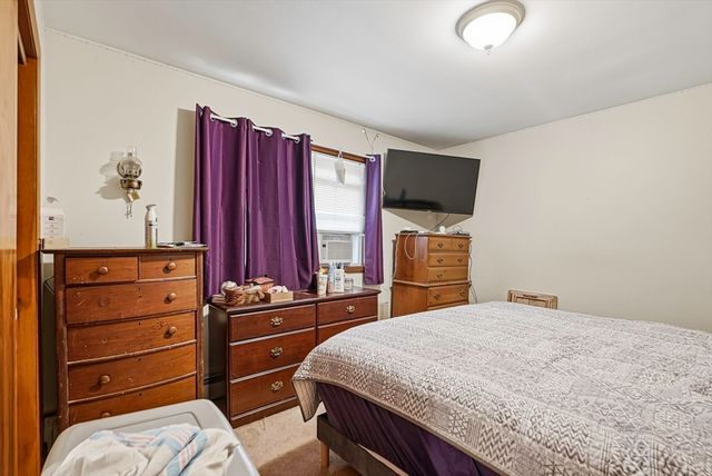 90 Glenview, Upton, MA 01568