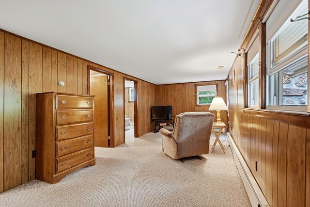 90 Glenview, Upton, MA 01568