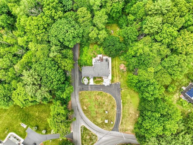 90 Glenview, Upton, MA 01568