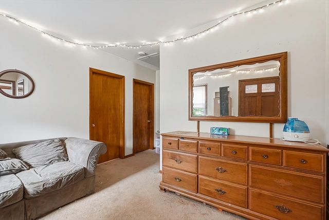 90 Glenview, Upton, MA 01568