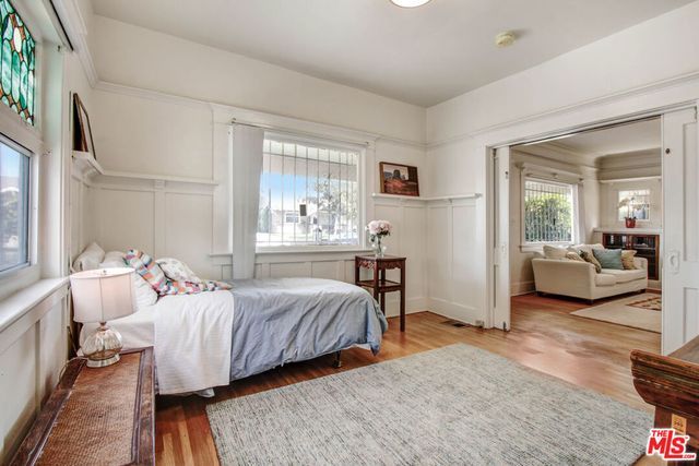 1246 W 48th Street, Los Angeles, CA 90037