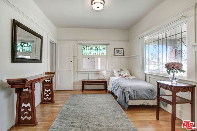 1246 W 48th Street, Los Angeles, CA 90037