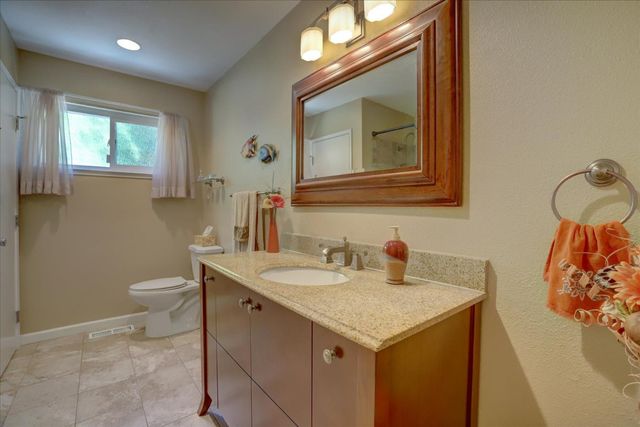 12922 Lakeshore, Auburn, CA 95602