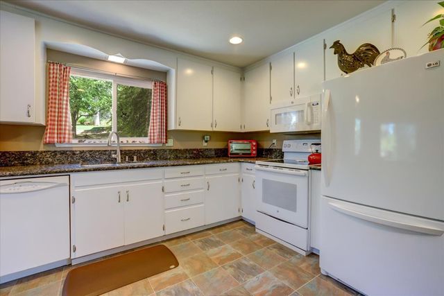 12922 Lakeshore, Auburn, CA 95602