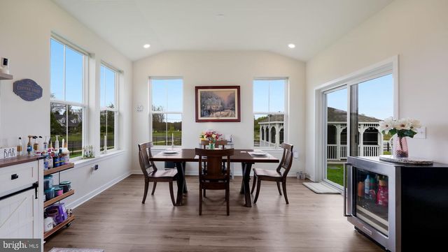 1000 MARIWILL DR, Quakertown, PA 18951
