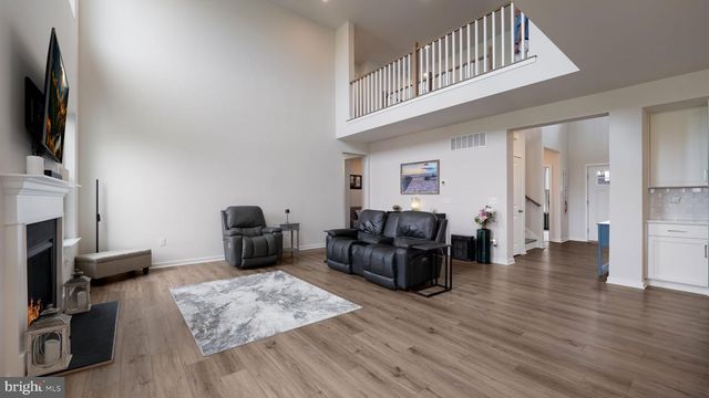1000 MARIWILL DR, Quakertown, PA 18951