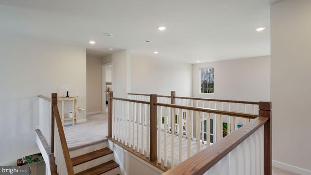 1000 MARIWILL DR, Quakertown, PA 18951