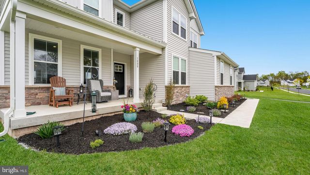 1000 MARIWILL DR, Quakertown, PA 18951