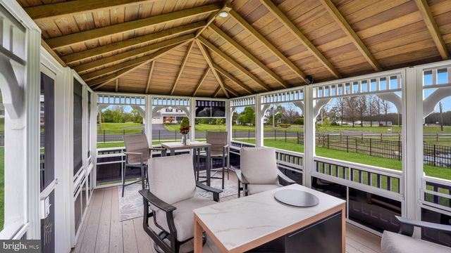 1000 MARIWILL DR, Quakertown, PA 18951