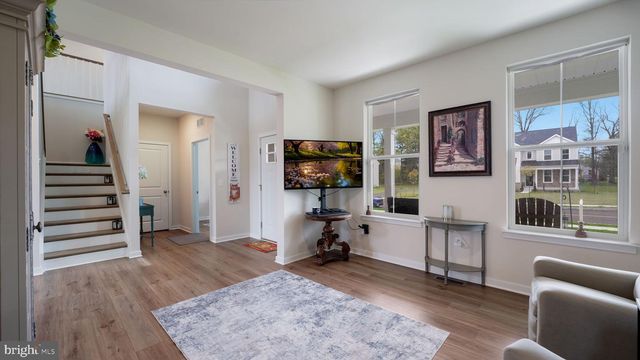 1000 MARIWILL DR, Quakertown, PA 18951