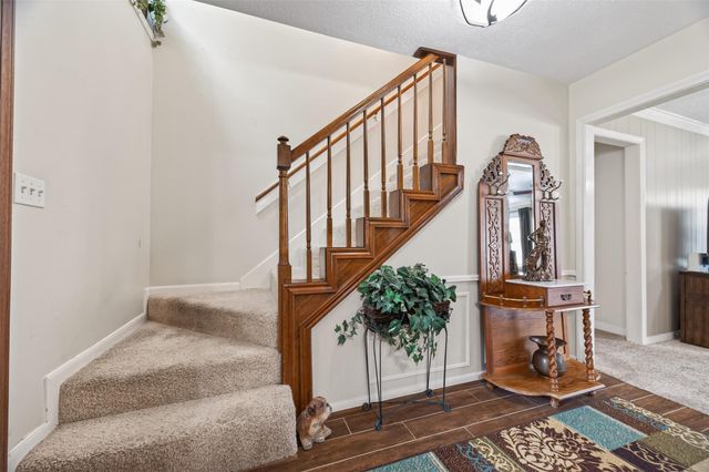 16217 Lakeview Drive, Jersey Village, TX 77040