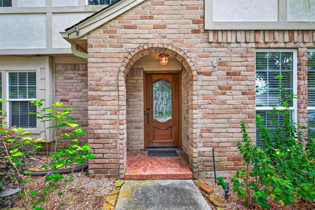 16217 Lakeview Drive, Jersey Village, TX 77040