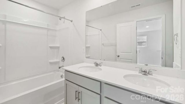 3845 Maxwell Henry Lane NW, Conover, NC 28613