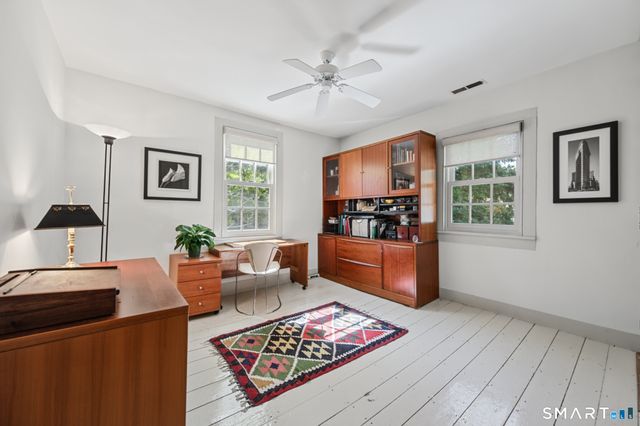 2 Pomperaug Road, Woodbury, CT 06798