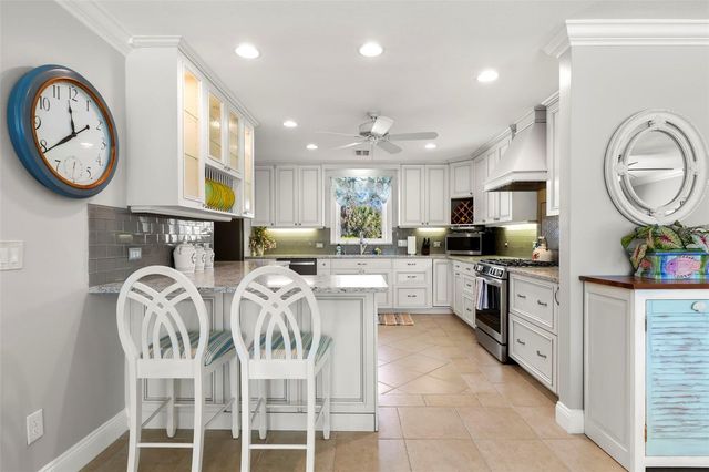 101 SHORE DRIVE, Dunedin, FL 34698