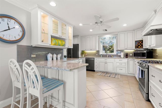 101 SHORE DRIVE, Dunedin, FL 34698