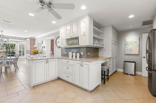 101 SHORE DRIVE, Dunedin, FL 34698