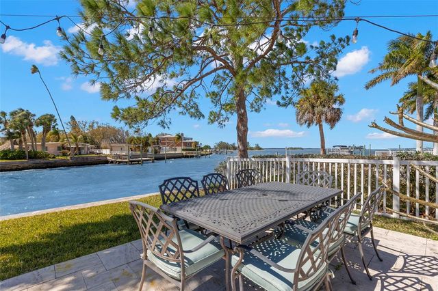 101 SHORE DRIVE, Dunedin, FL 34698