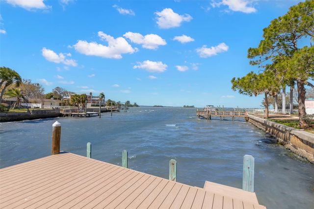 101 SHORE DRIVE, Dunedin, FL 34698