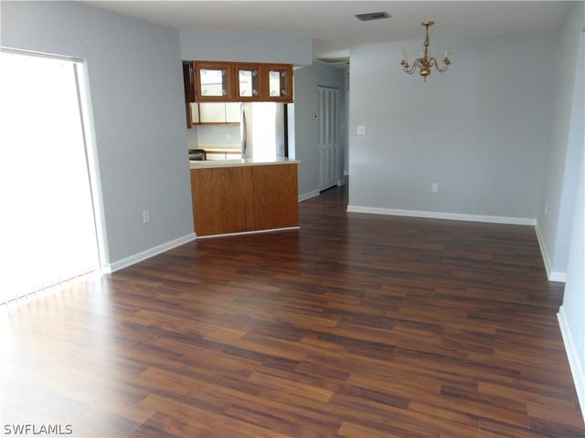 82 Johnnycake DR, Naples, FL 34110