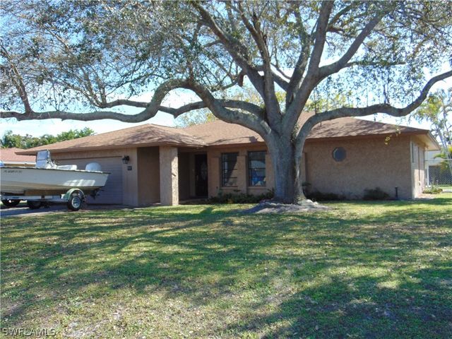 82 Johnnycake DR, Naples, FL 34110