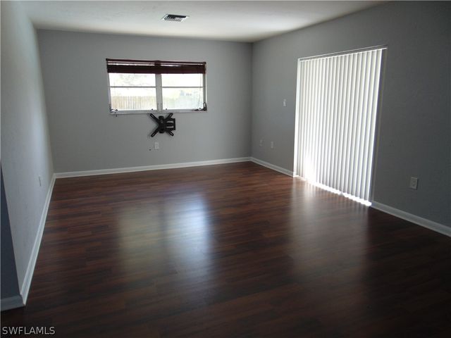 82 Johnnycake DR, Naples, FL 34110