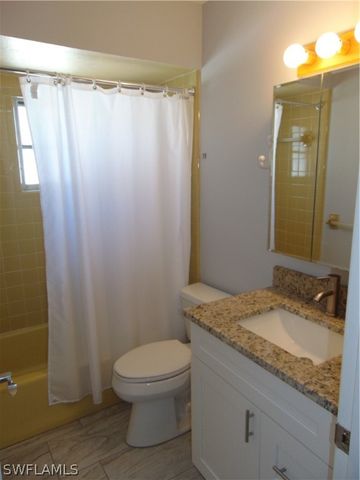 82 Johnnycake DR, Naples, FL 34110