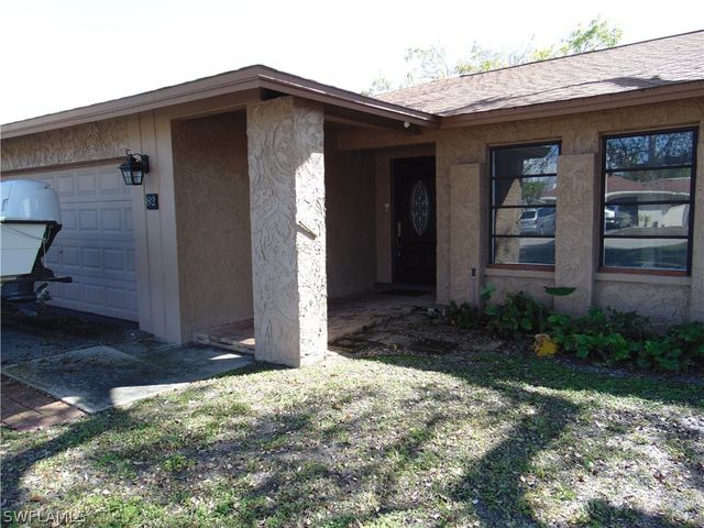 82 Johnnycake DR, Naples, FL 34110