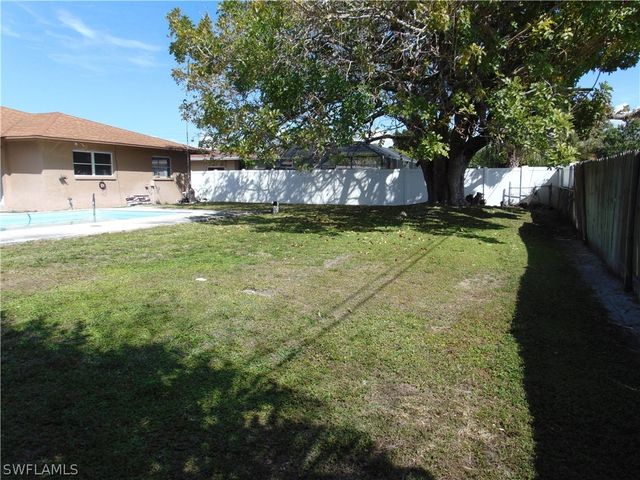 82 Johnnycake DR, Naples, FL 34110