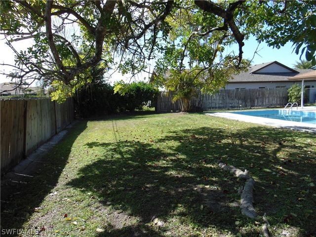 82 Johnnycake DR, Naples, FL 34110