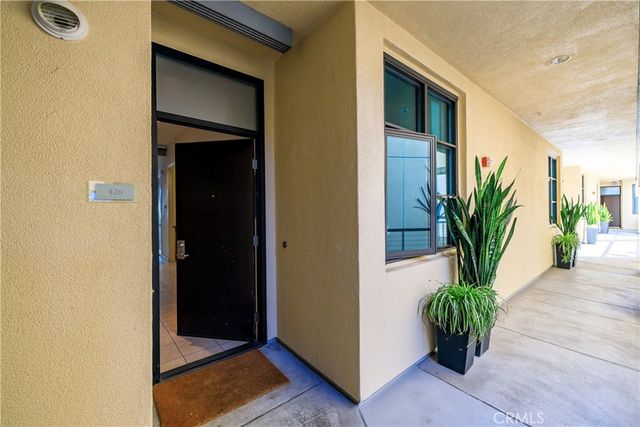 133 The Promenade N 426, Long Beach, CA 90802