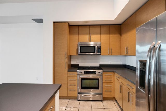 133 The Promenade N 426, Long Beach, CA 90802