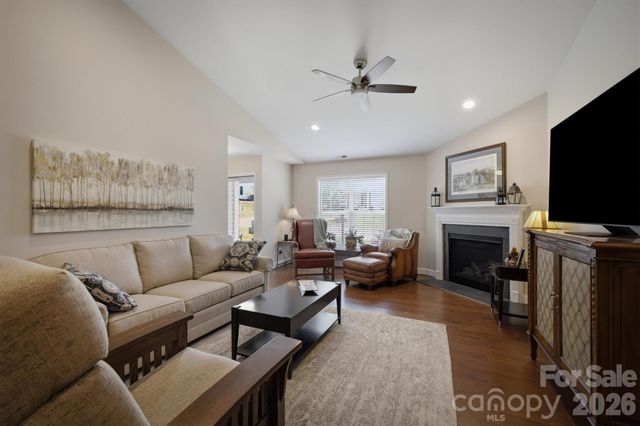 122 Lady Slipper Lane SW, Valdese, NC 28690