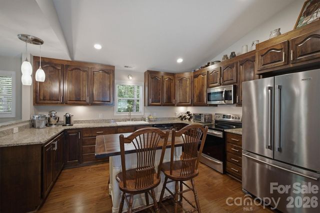 122 Lady Slipper Lane SW, Valdese, NC 28690