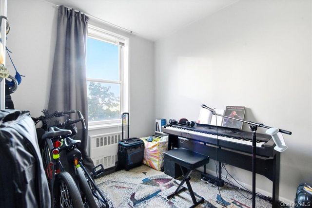 66-15 Thornton Place 4G, Rego Park, NY 11374