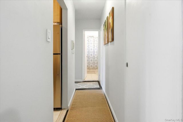 66-15 Thornton Place 4G, Rego Park, NY 11374