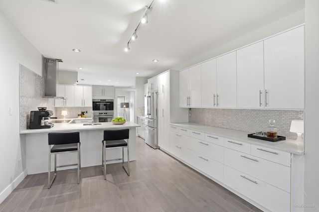 9123 Valley Chapel Lane, Dallas, TX 75220