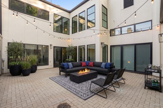 9123 Valley Chapel Lane, Dallas, TX 75220