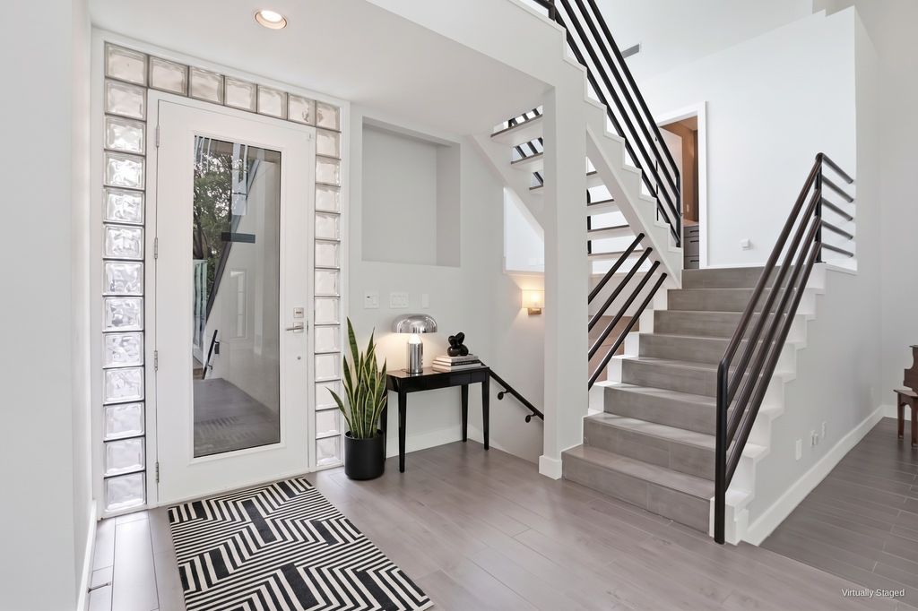 9123 Valley Chapel Lane, Dallas, TX 75220 — photo 3