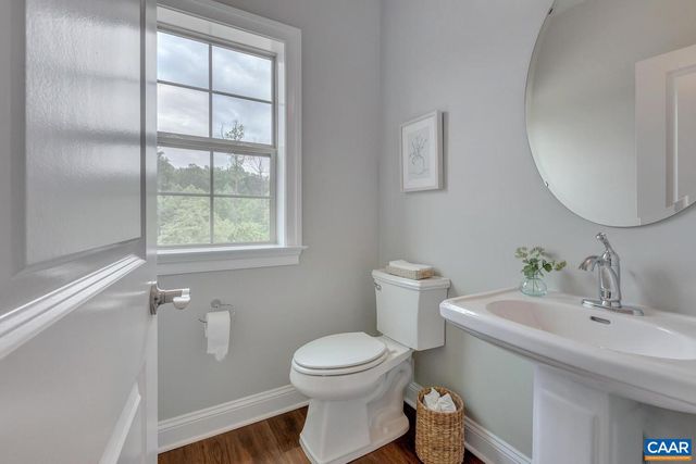 7 DECERBO TERR, Charlottesville, VA 22901