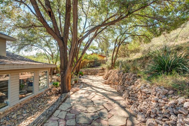 109 S Lakeshore Drive, Ransom Canyon, TX 79366