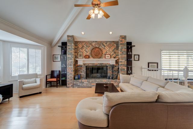 109 S Lakeshore Drive, Ransom Canyon, TX 79366