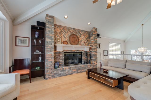 109 S Lakeshore Drive, Ransom Canyon, TX 79366