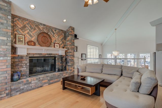 109 S Lakeshore Drive, Ransom Canyon, TX 79366