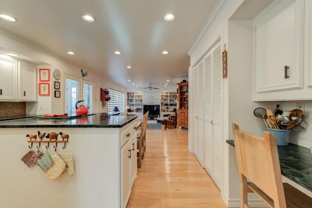 109 S Lakeshore Drive, Ransom Canyon, TX 79366